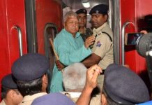 lalu-yadav in train
